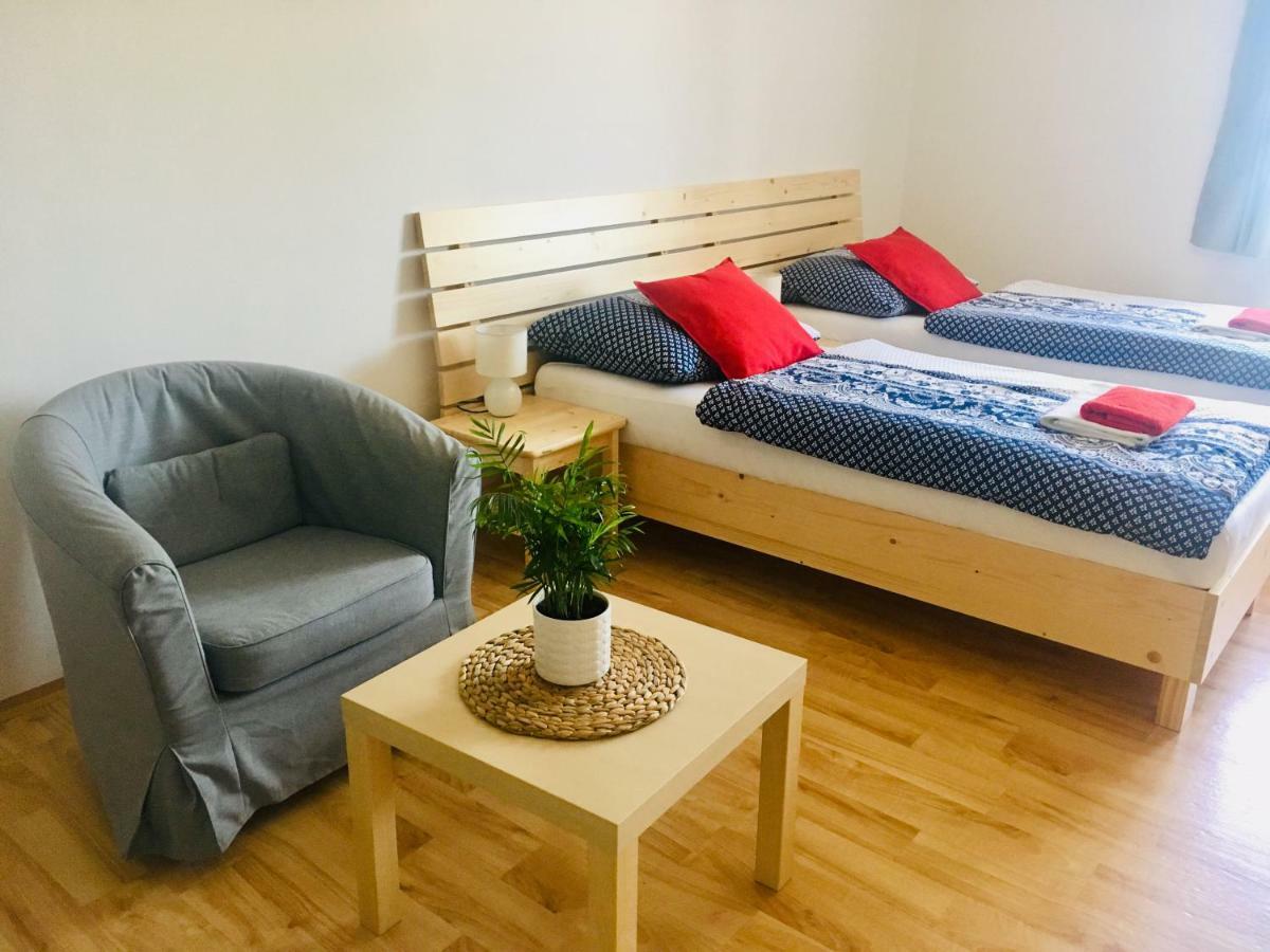 Apartmany A Ubytovani Mlynice Litovel Exterior foto